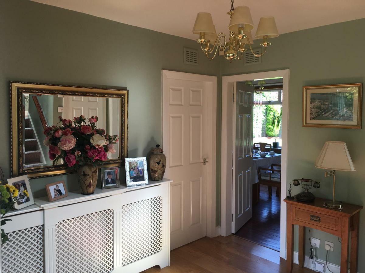 Rose Villa Bed And Breakfast Forfar Bagian luar foto